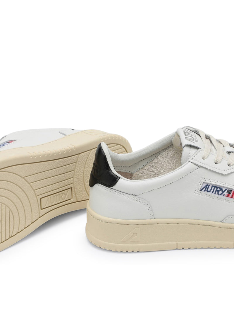 SNEAKERS MEDALIST LOW IN PELLE BIANCA E NERA