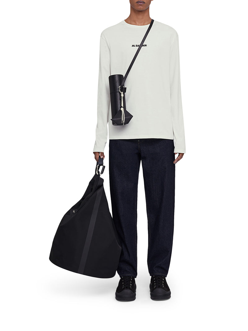 T-SHIRT A MANICHE LUNGHE CON SCOLLO TONDO E LOGO STAMPATO SUL PETTO