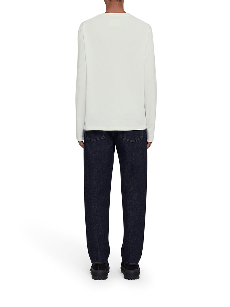 T-SHIRT A MANICHE LUNGHE CON SCOLLO TONDO E LOGO STAMPATO SUL PETTO