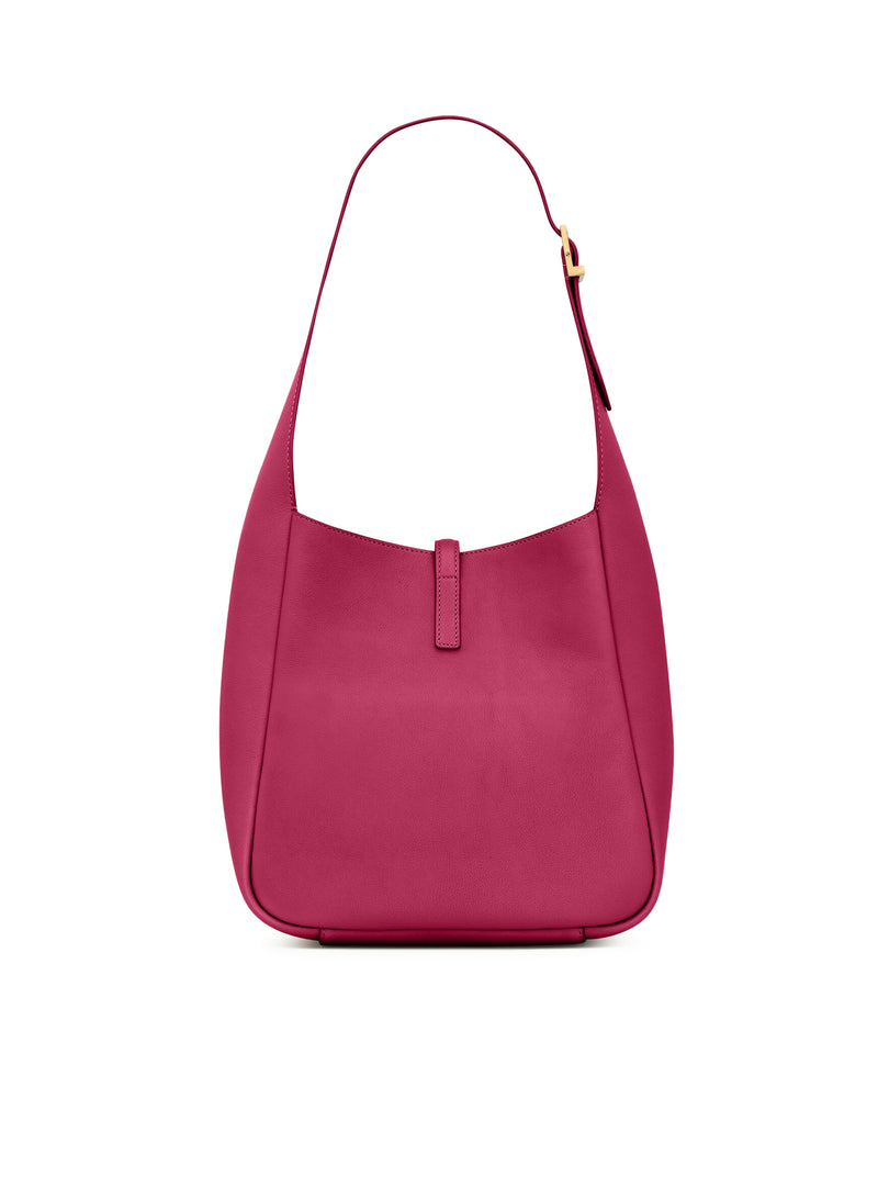 LE 5 À 7 PICCOLA E MORBIDA IN PELLE MARTELLATA