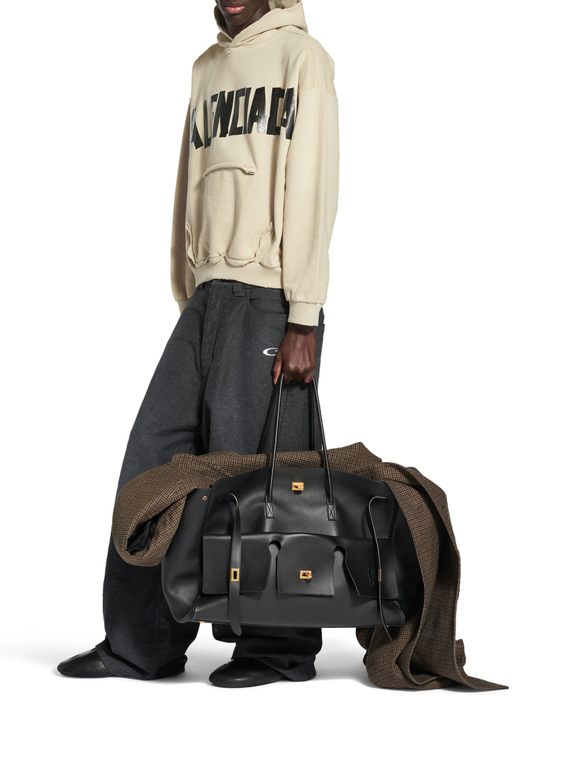 FELPA CON CAPPUCCIO E TASCA STRAPPATA