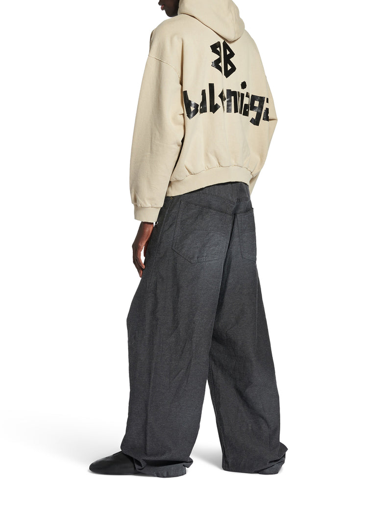 FELPA CON CAPPUCCIO E TASCA STRAPPATA