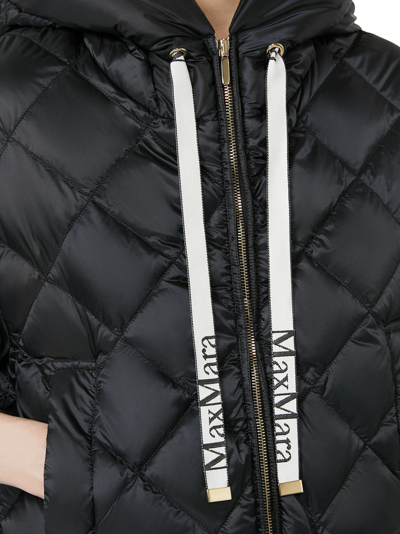 GIACCA IMBOTTITA SISOFT IN TELA DI NYLON ANTIGOCCIA