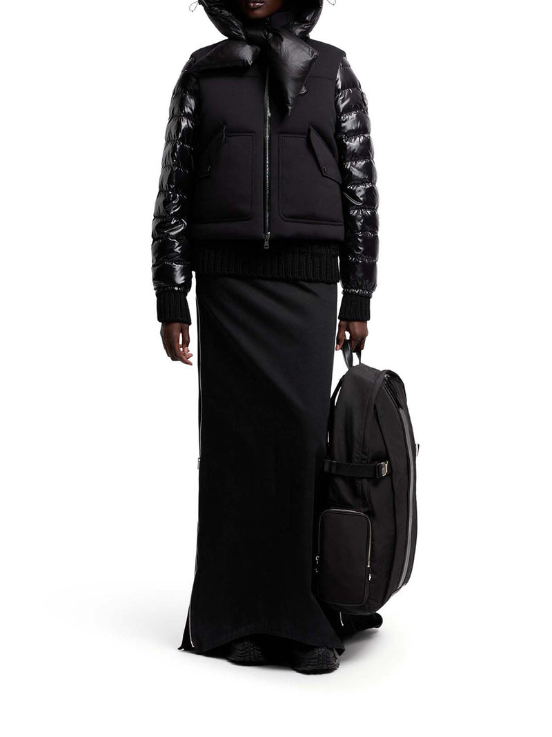 GILET IMBOTTITO IN PIUMA OTIS MONCLER X EE72 DI EDWARD ENNINFUL