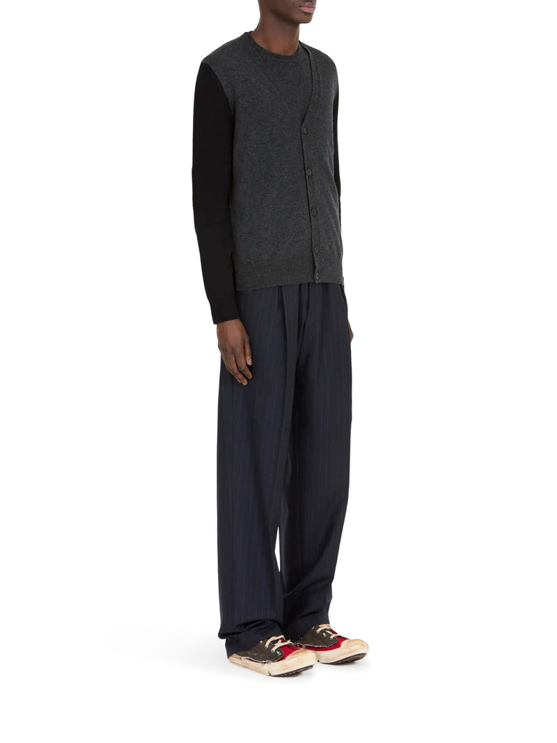 CARDIGAN IN LANA CON SCOLLO A V