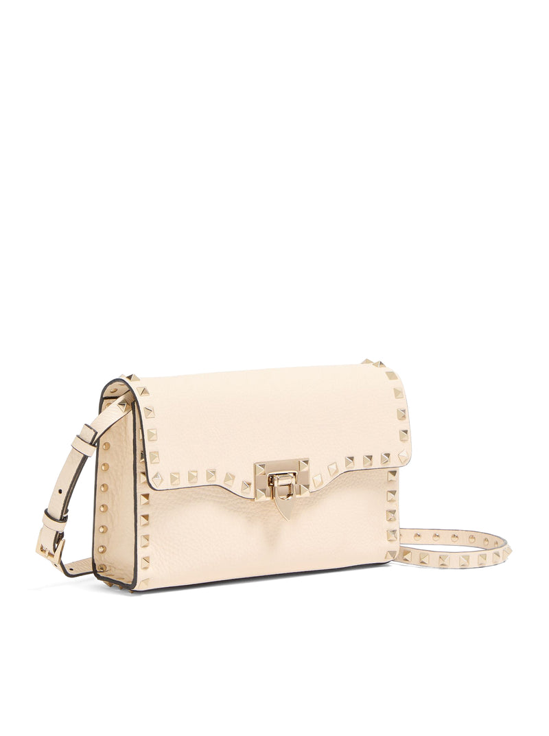 BORSA PICCOLA A TRACOLLA ROCKSTUD IN VITELLO GRANATO