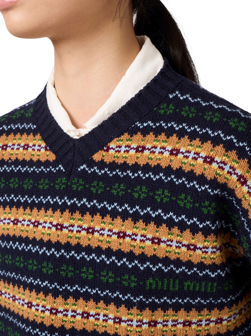 MAGLIONE SCOLLO A V IN LANA