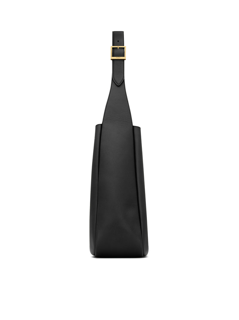 LE 5 À 7 LARGE MORBIDA IN PELLE MARTELLATA