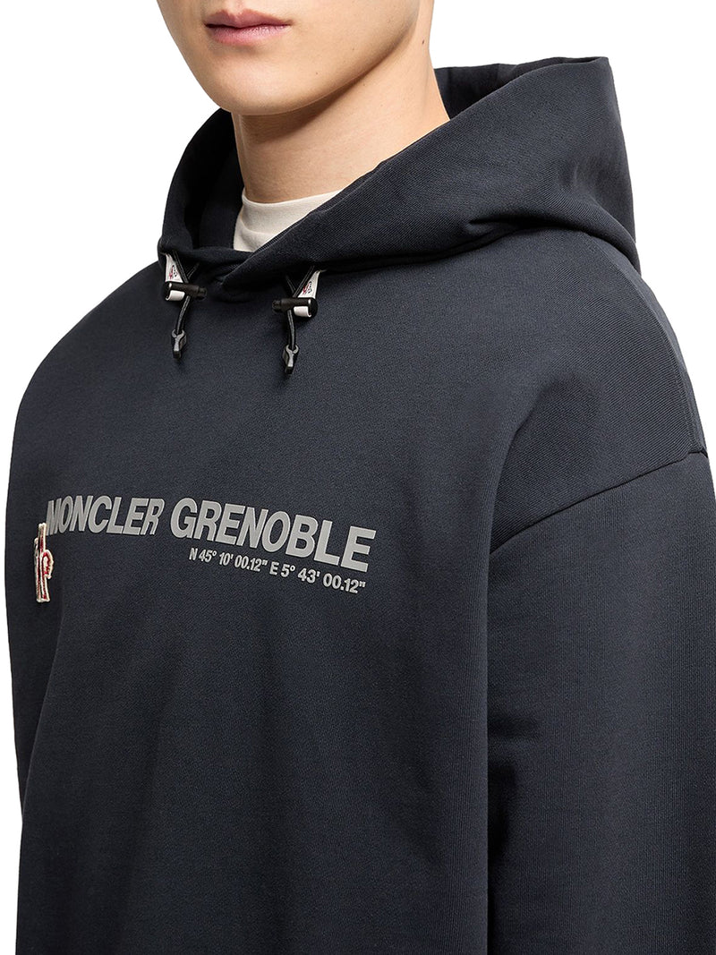 FELPA LOGATA IN COTONE CON CAPPUCCIO