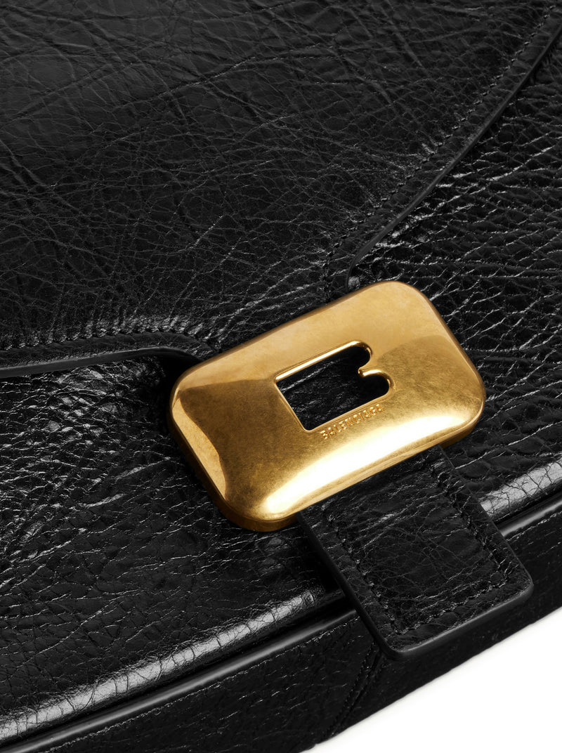BORSA A SPALLA CLICCA MEDIA DA DONNA IN NERO