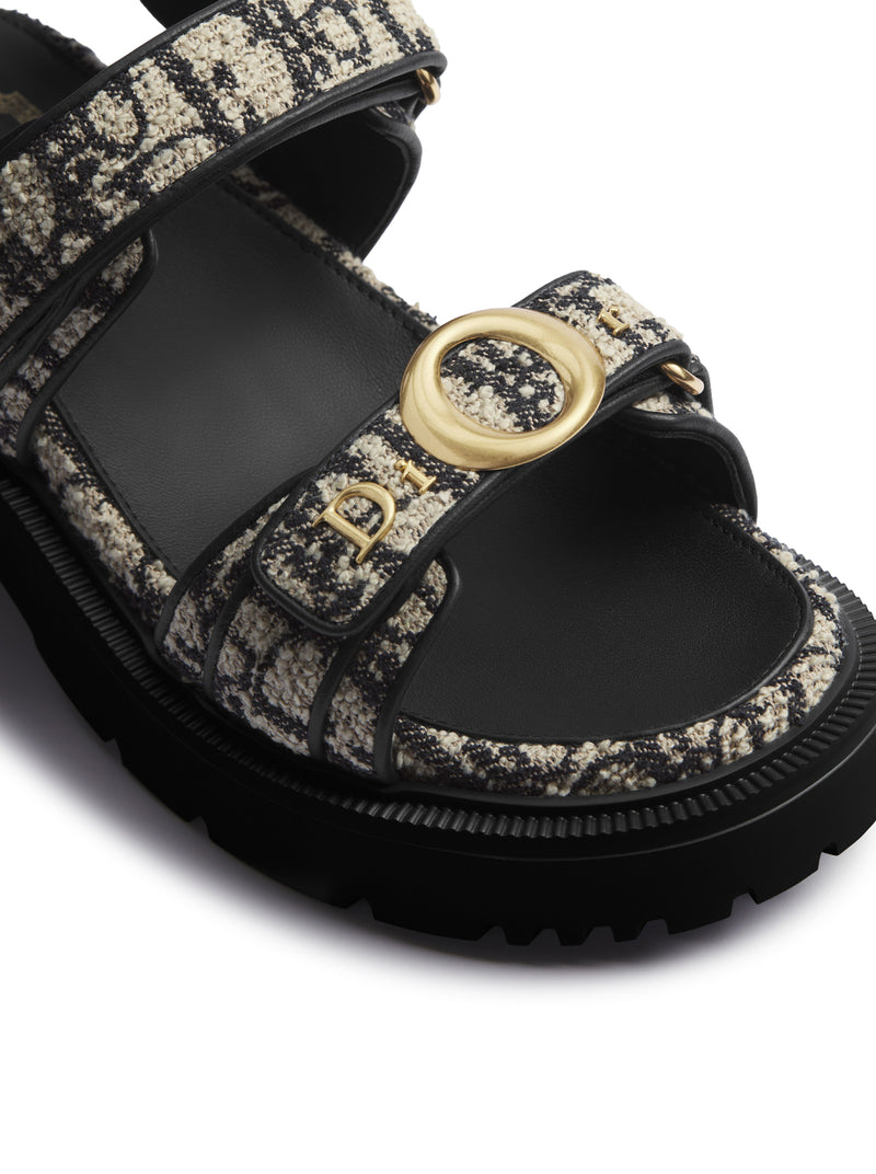 SANDALI CON PLATEAU IN DENIM SPUGNOSO