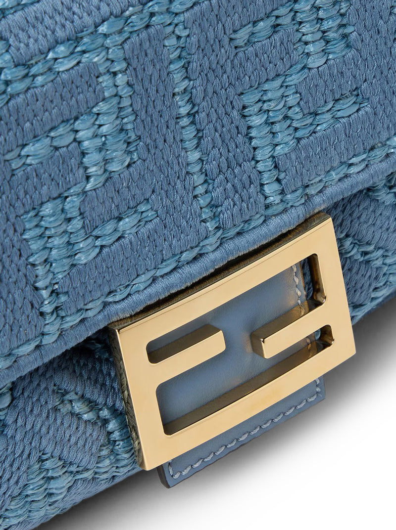 BAGUETTE BORSA IN RAFIA INTRECCIATA CON RICAMO FF BLU