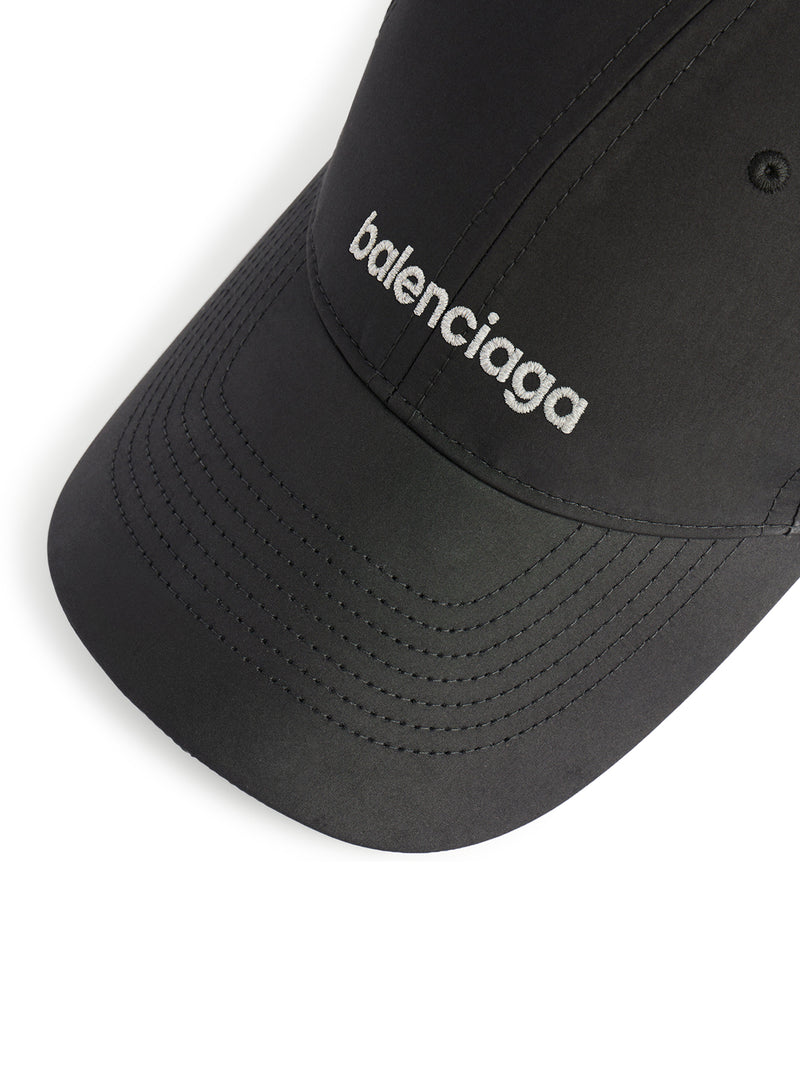 CAPPELLO TECHWEAR DA UOMO IN NERO