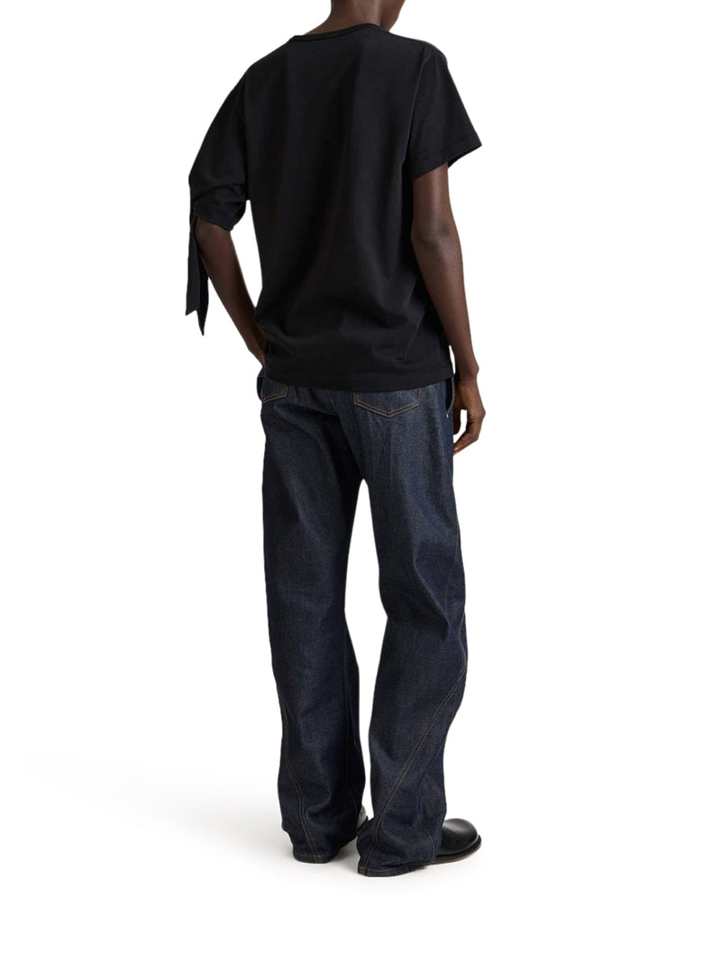 T-SHIRT NERA CON MANICHE ANNODATE