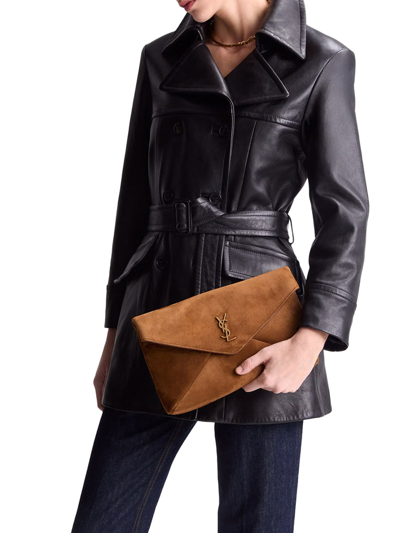 POCHETTE ENVELOPE CASSANDRE GRANDE IN SUEDE