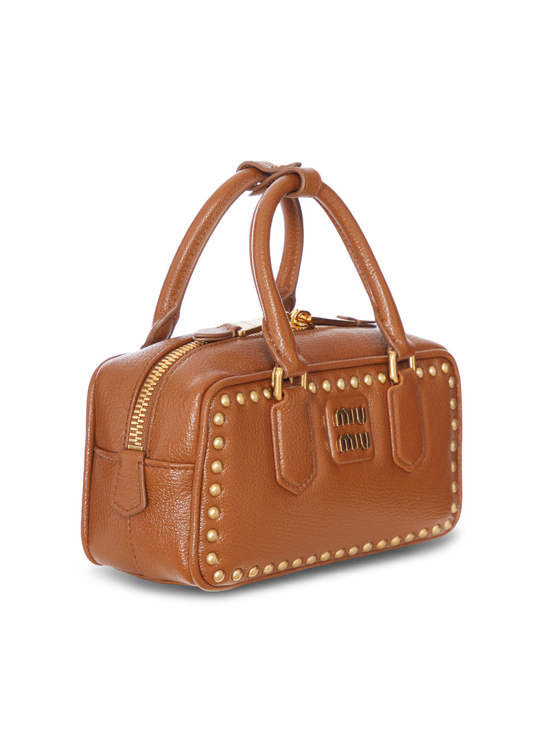 BORSA ARCADIE CON BORCHIE DORATE