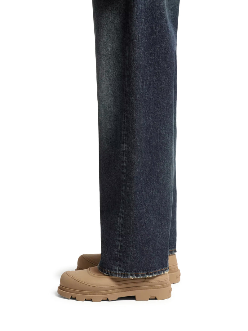 JEANS A GAMBA DRITTA