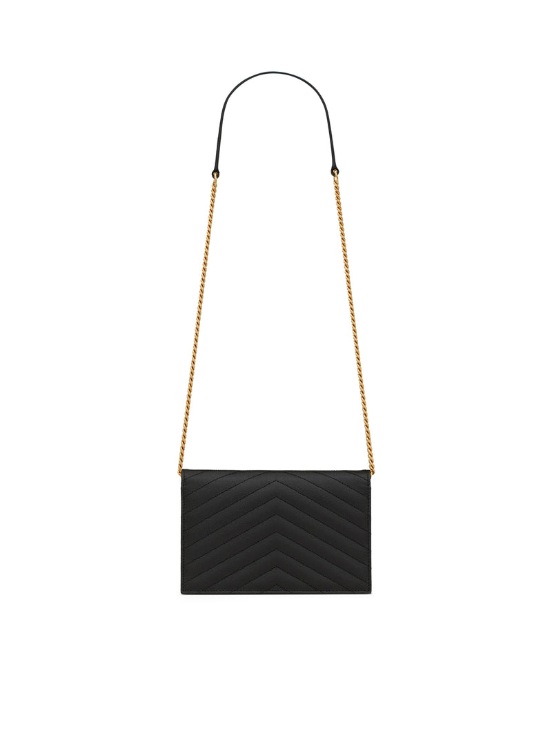 CASSANDRE MATELASSÉ ENVELOPE CHAIN WALLET IN PELLE GOFFRATA GRAIN DE POUDRE