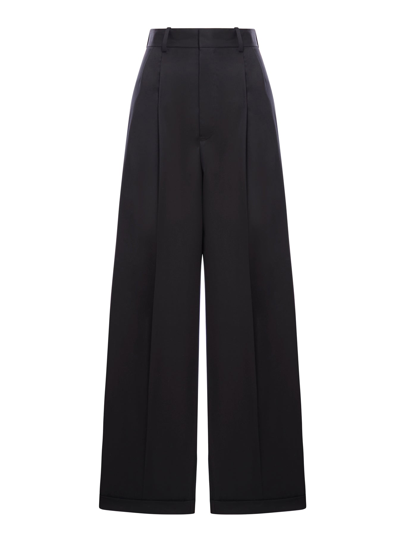 pleated trousers