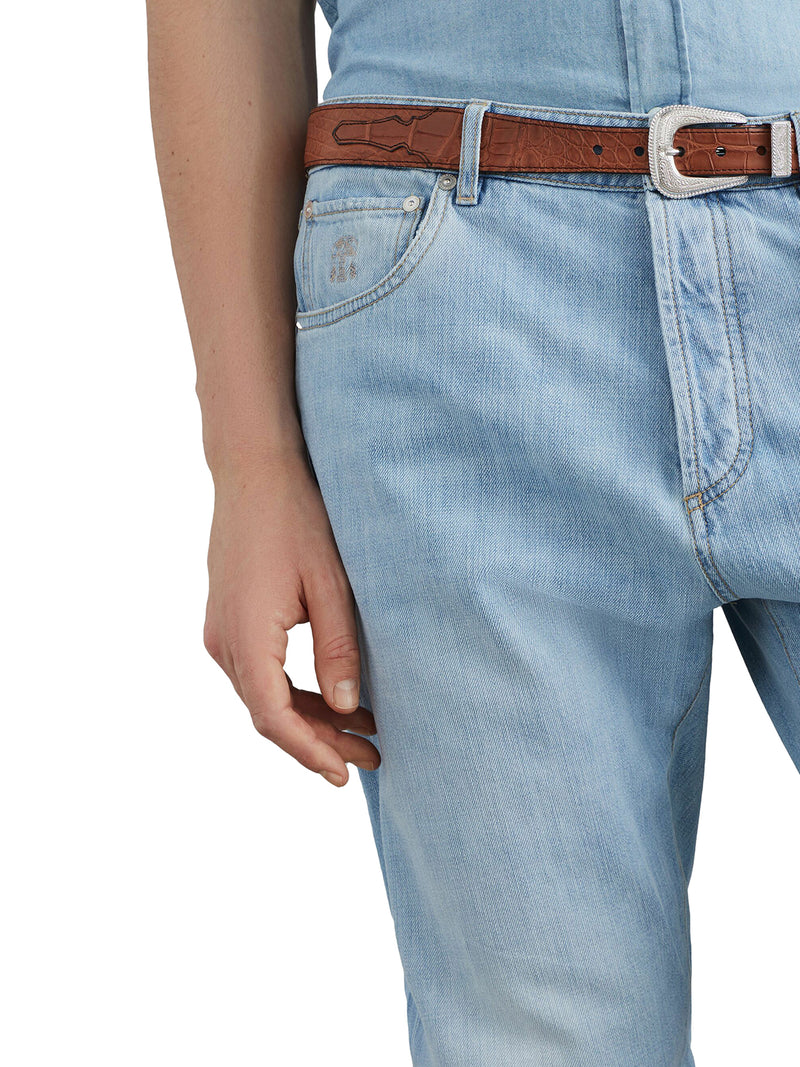 Jeans affusolati con vita media