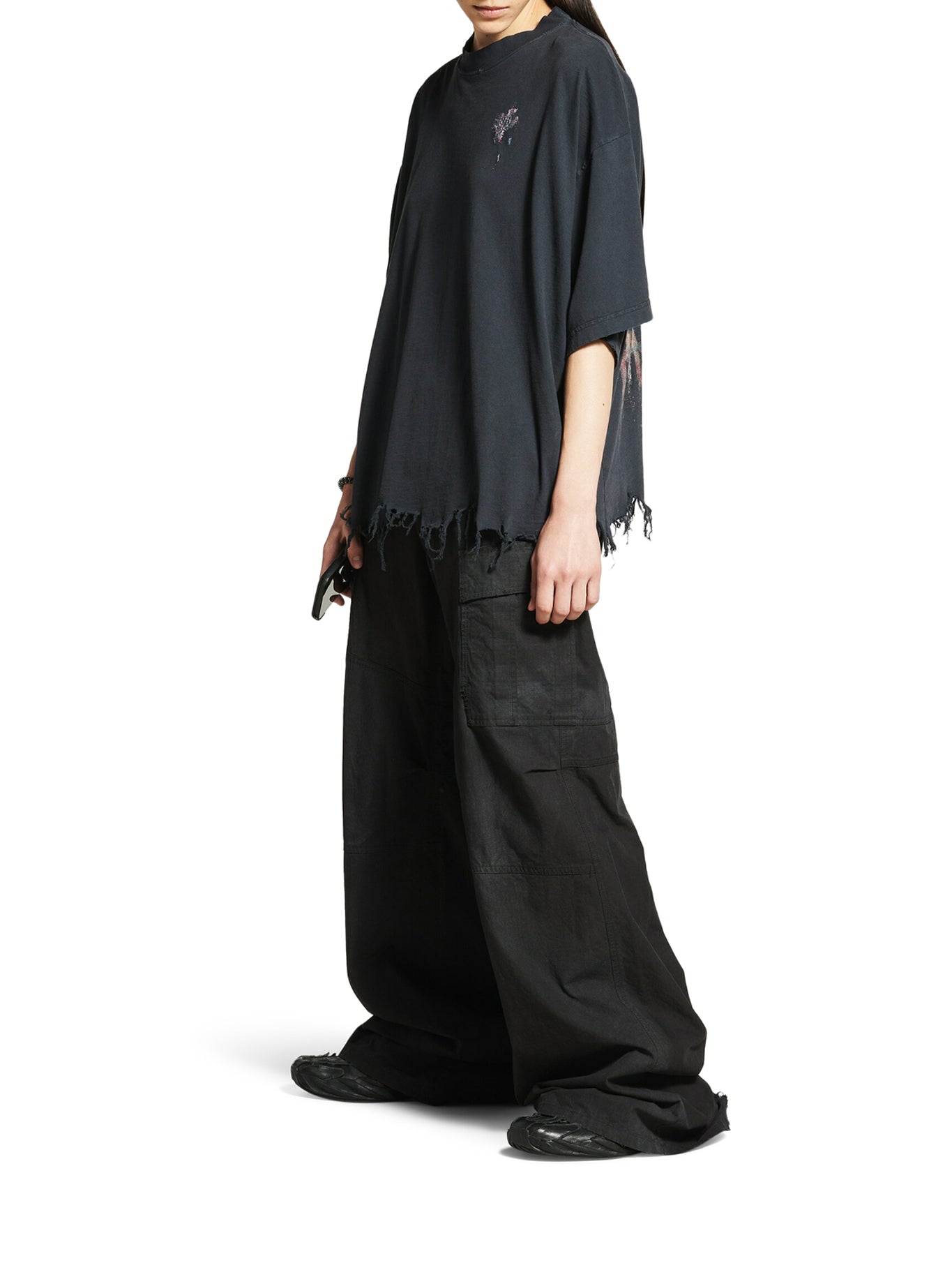 T-SHIRT CROPPED NAIL POLISH IN NERO SLAVATO