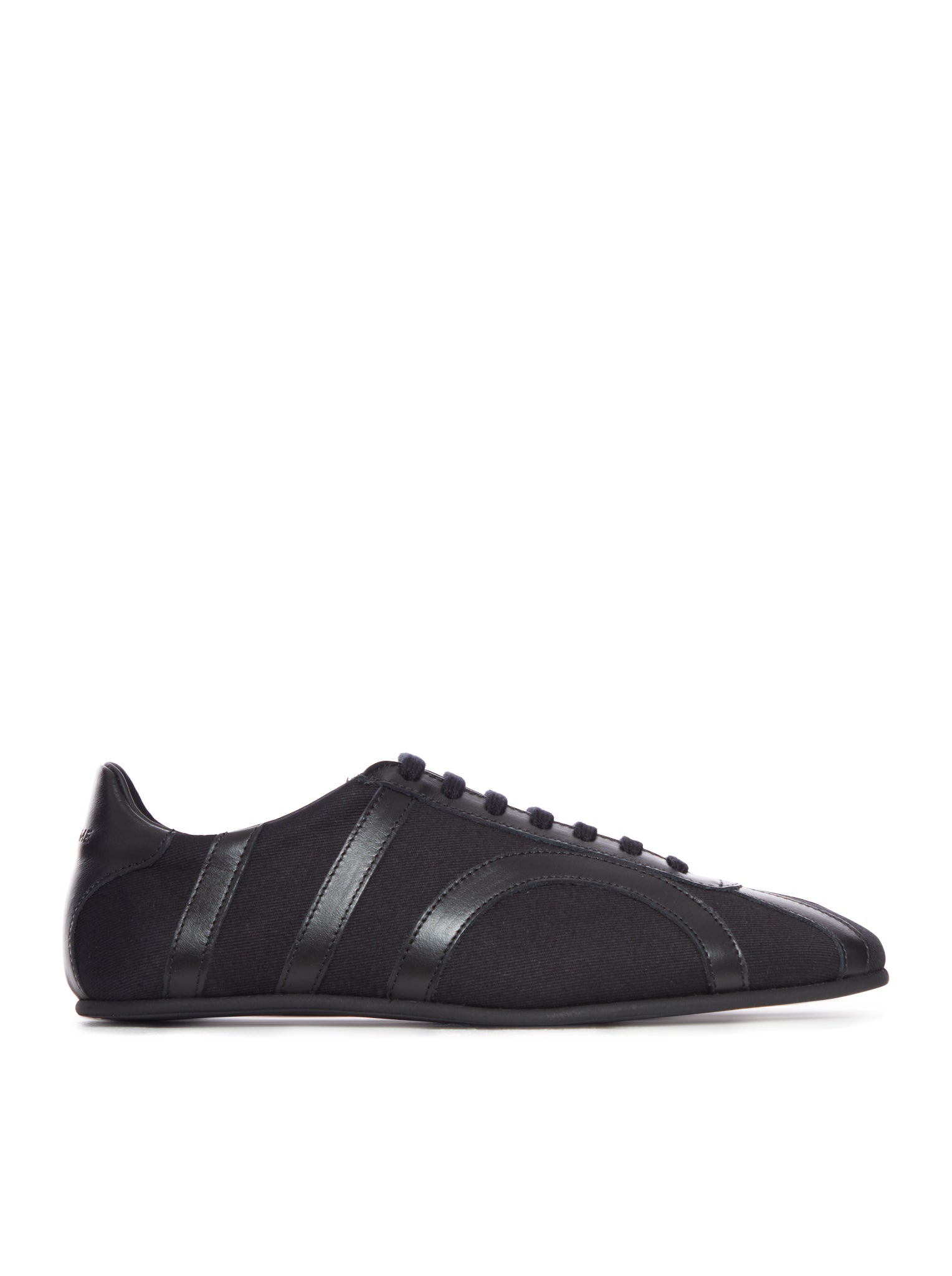 SNEAKERS IN TELA