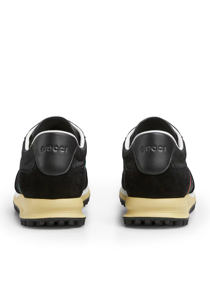SNEAKER RE-MOTION