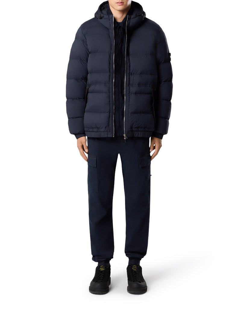 PIUMINIO CON CAPPUCCIO ANTIGOCCIA