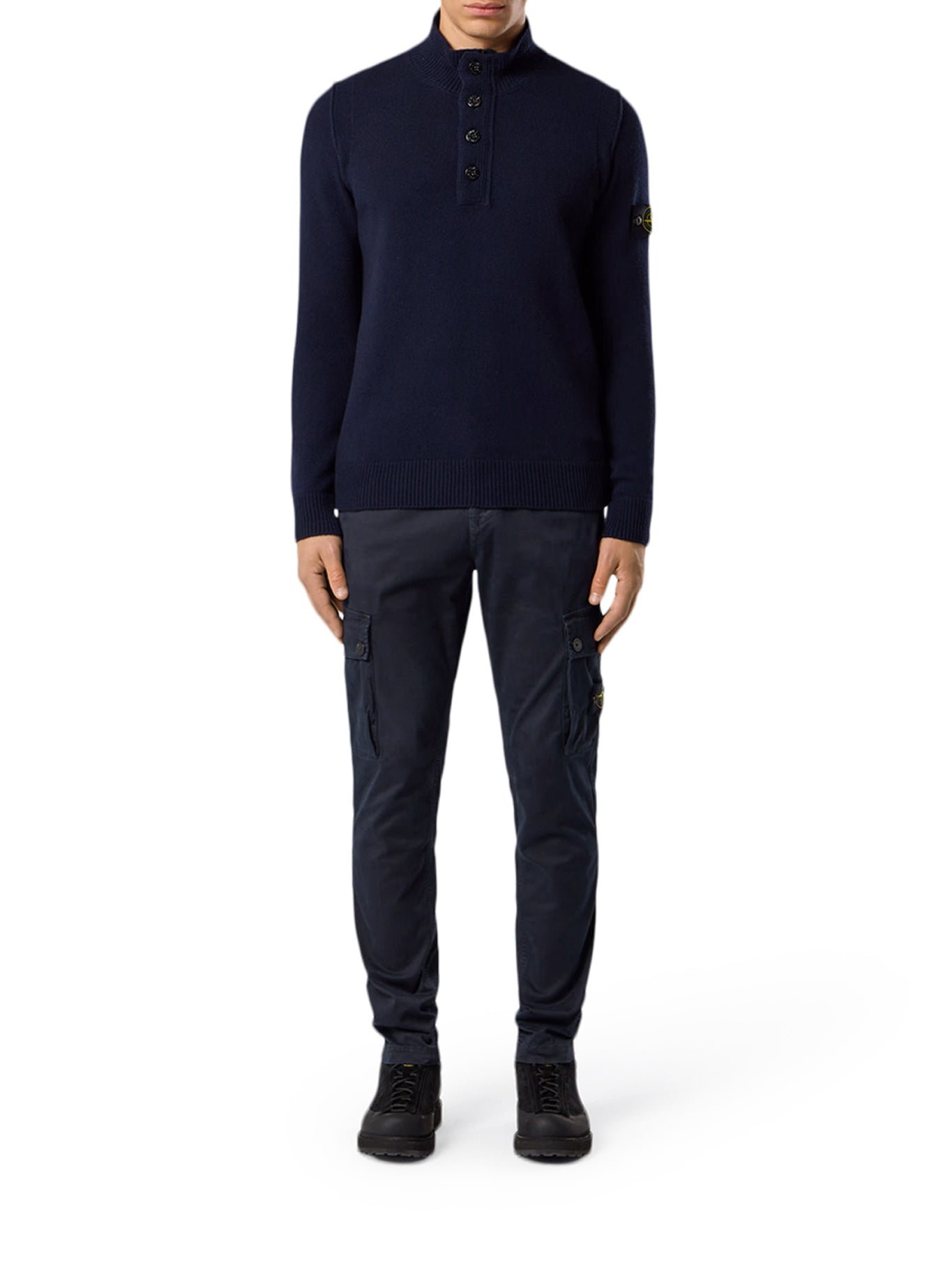 MAGLIONE CON ZIP CORTA E DETTAGLI IN FELTRO