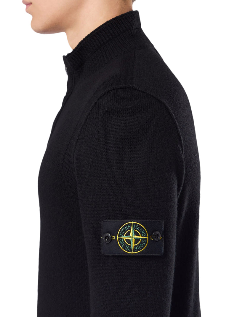 MAGLIONE CON ZIP CORTA E DETTAGLI IN FELTRO