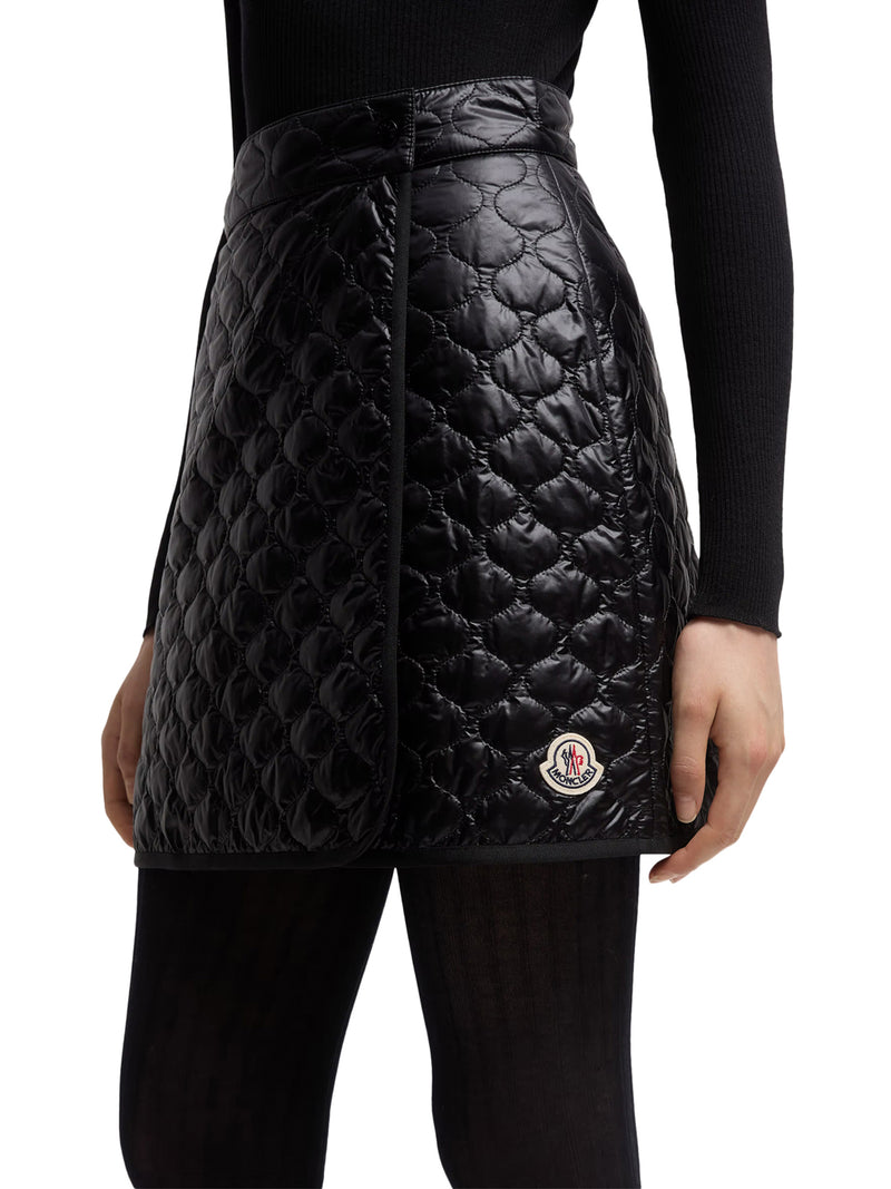 MINIGONNA IMBOTTITA CON TRAPUNTATURA A QUADRI