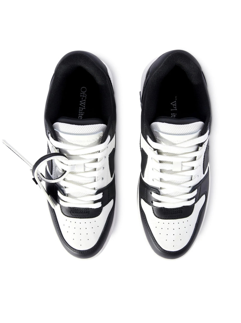 OUT OF OFFICE IN PELLE