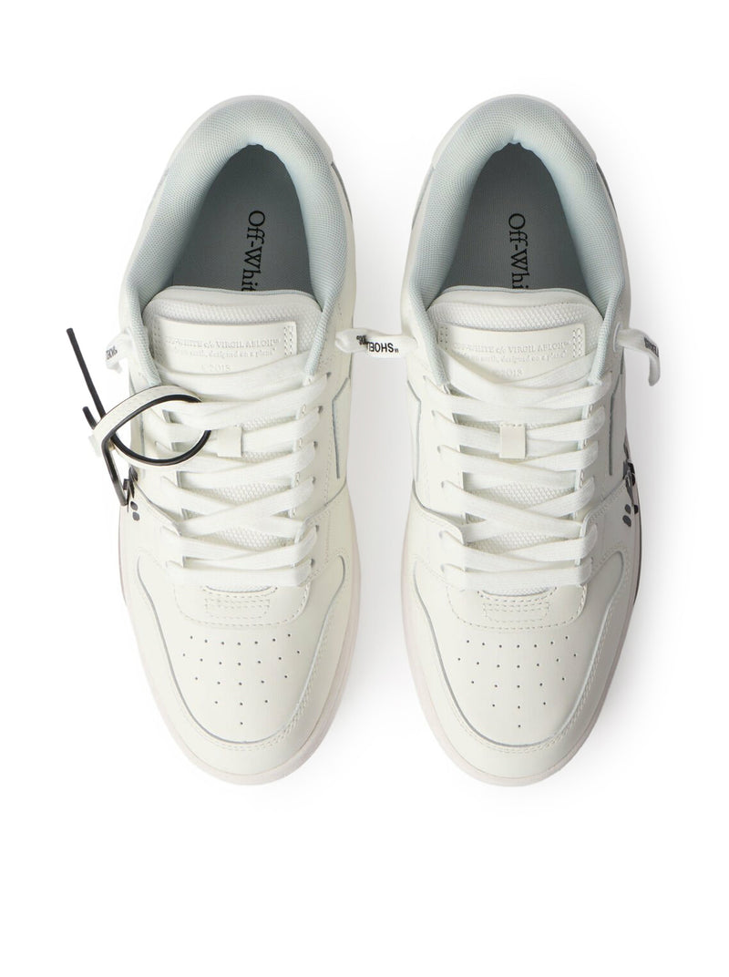 SNEAKERS OUT OF OFFICE FOR WALKING