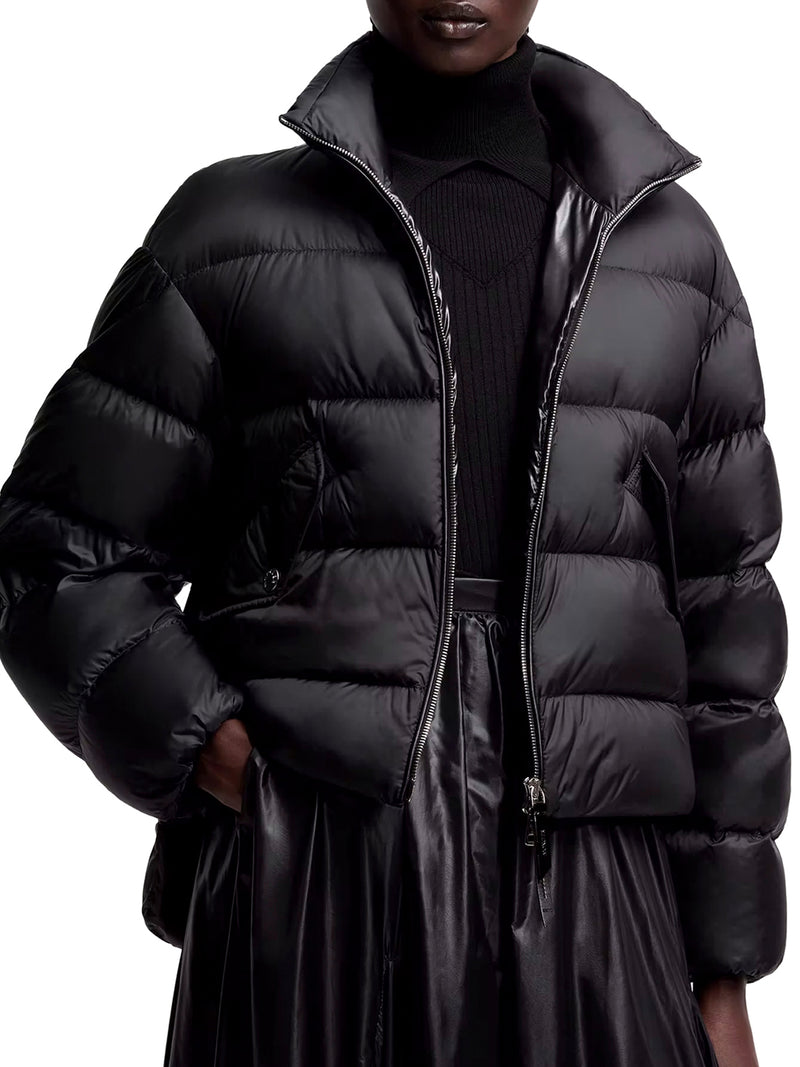 PIUMINO CORTO BLAS MONCLER X EE72 DI EDWARD ENNINFUL