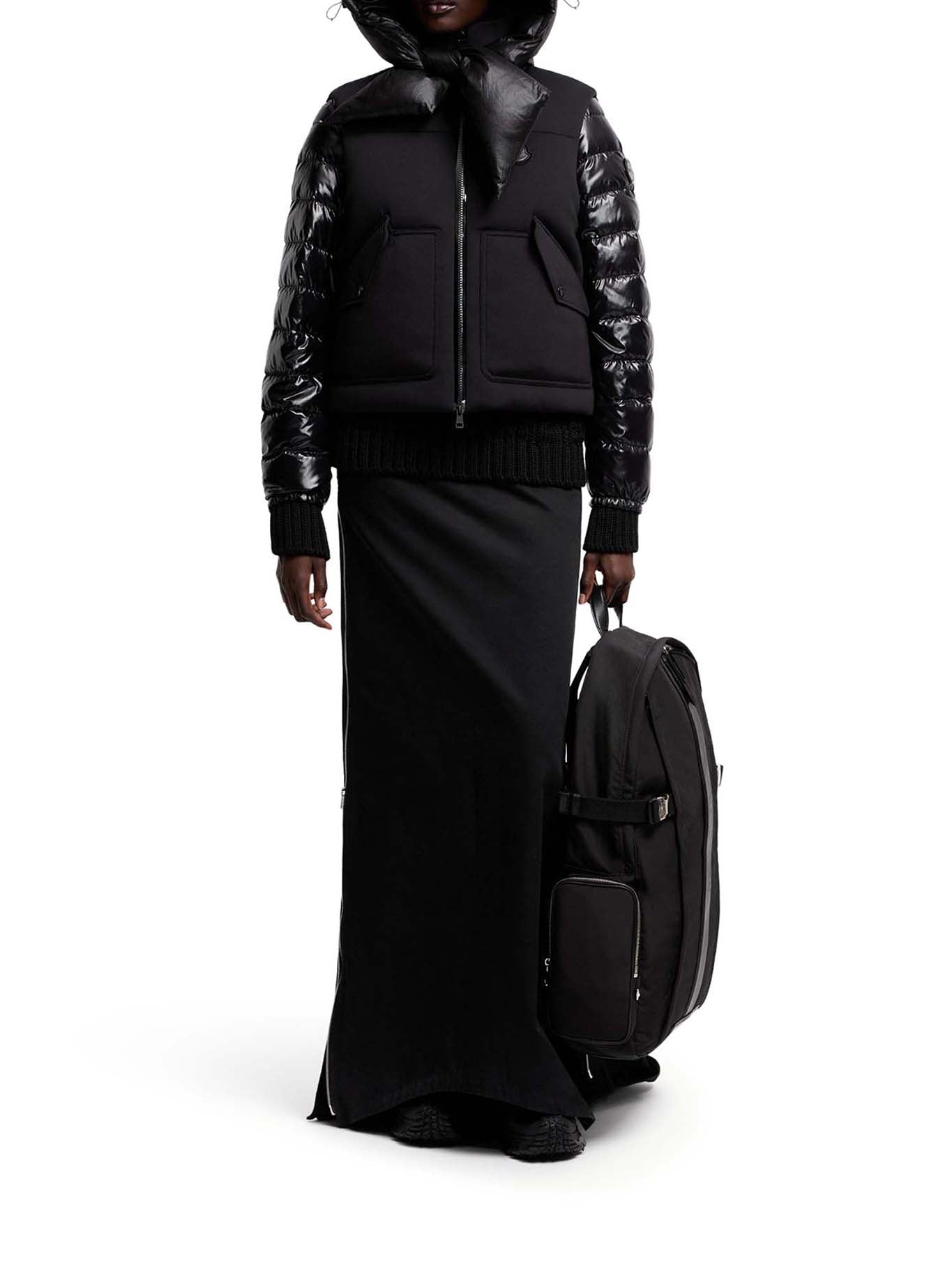 GILET IMBOTTITO IN PIUMA OTIS MONCLER X EE72 DI EDWARD ENNINFUL