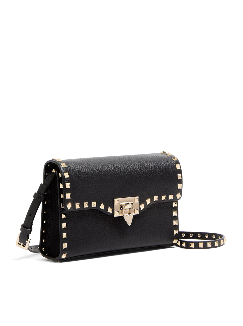 BORSA PICCOLA A TRACOLLA ROCKSTUD IN VITELLO GRANATO