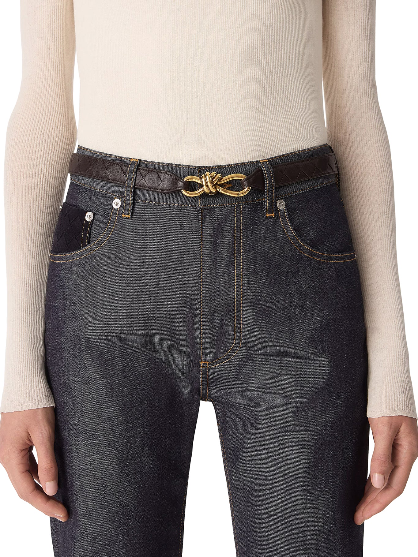 CINTURA IN NAPPA CON LAVORAZIONE INTRECCIATO ED EMBLEMATICA FIBBIA KNOT