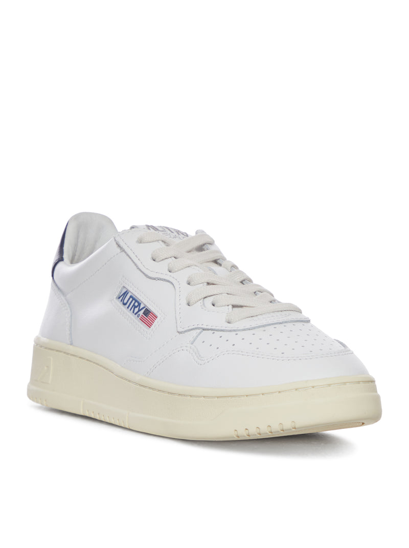 SNEAKERS MEDALIST LOW IN PELLE BIANCA E BLU