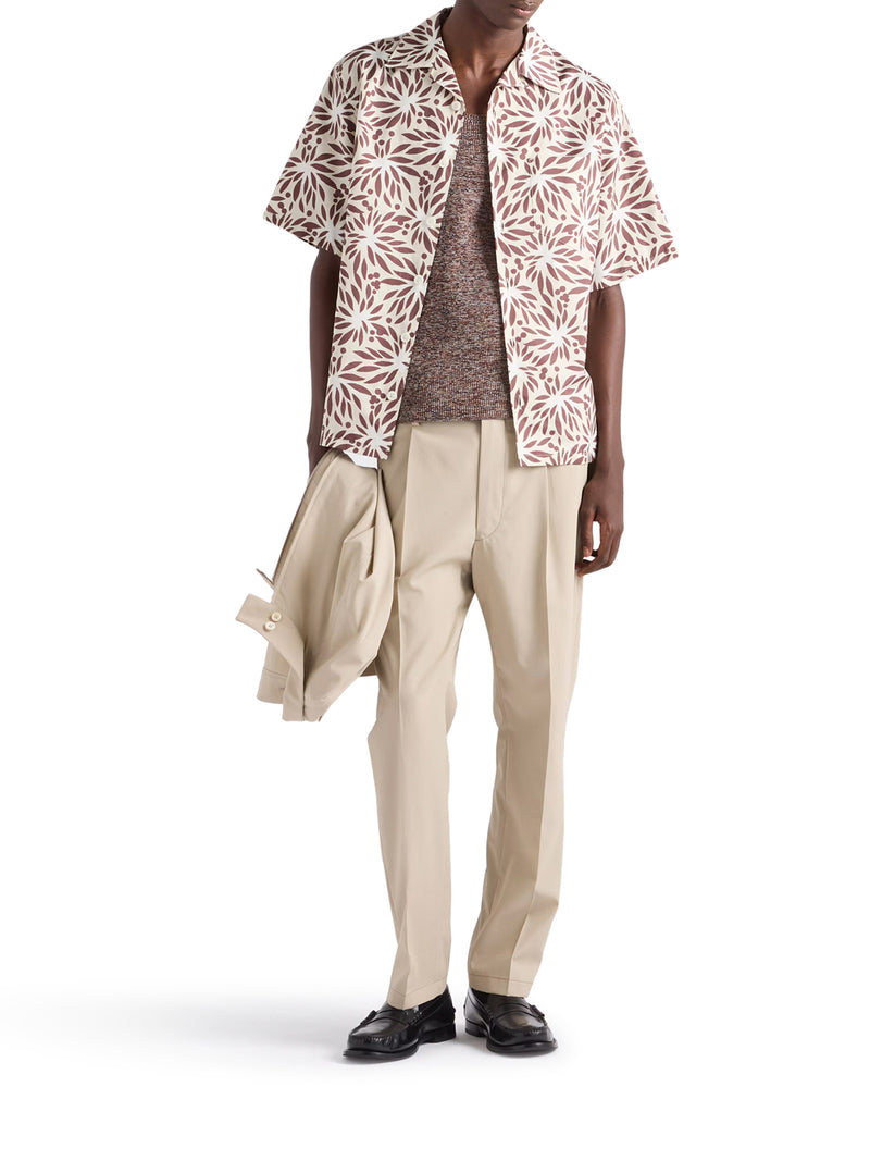 PANTALONI IN COTONE CON LOGO TRIANGOLO IN METALLO SMALTATO