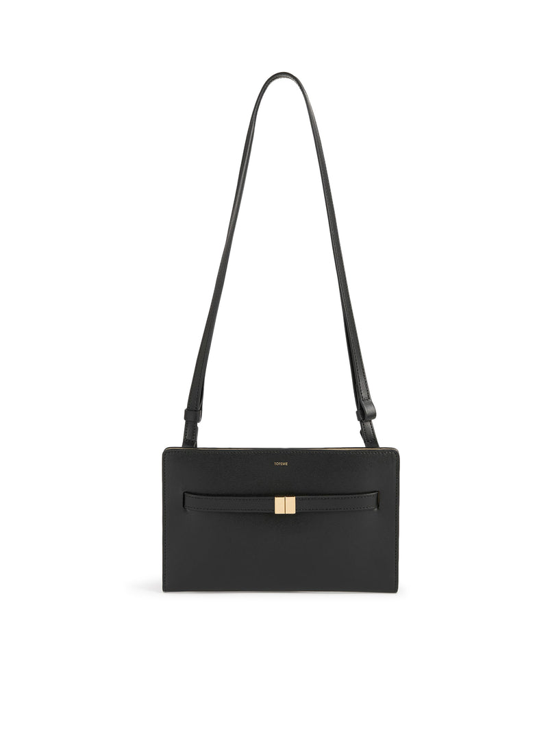 TOTEME BELTED WALLET ON CHAIN IN PELLE