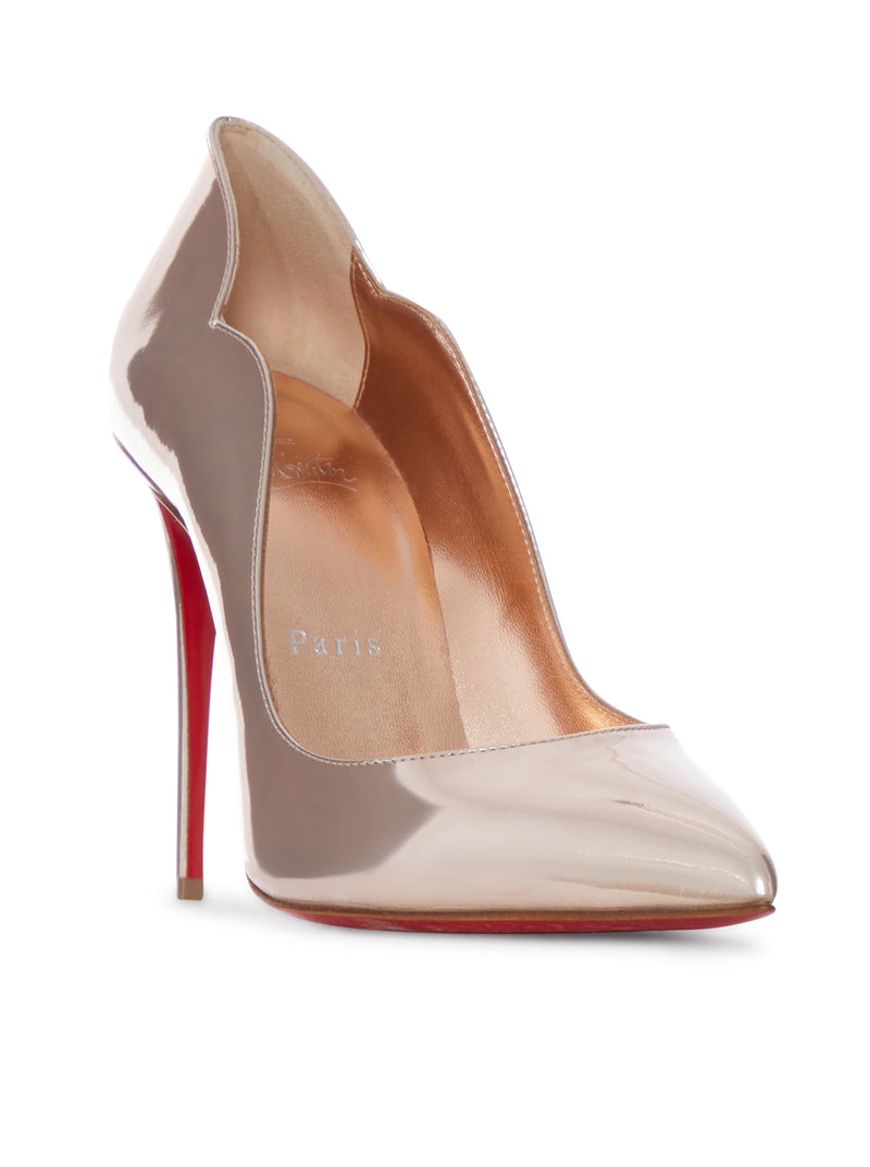 DÉCOLLETÉ IN VERNICE NUDE CON TACCO A STILETTO