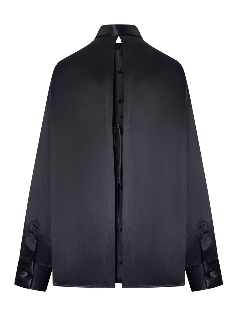 CAMICIA OVERSIZE IN SETA CON APERTURA VERTICALE SUL RETRO