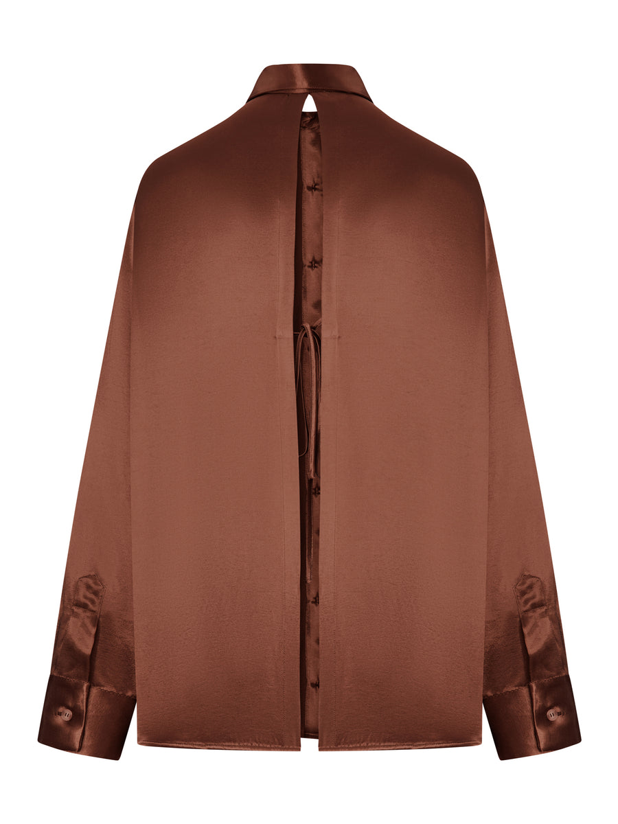 CAMICIA OVERSIZE IN SETA CON APERTURA VERTICALE SUL RETRO