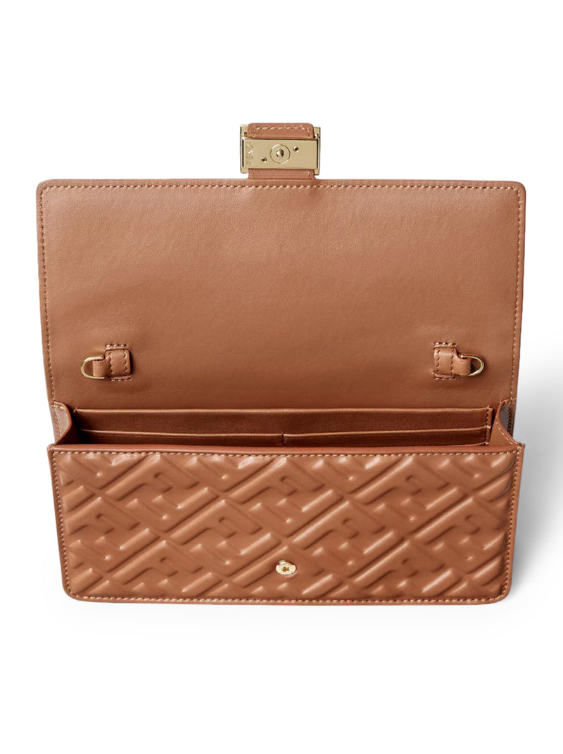 WALLET ON CHAIN BAGUETTE PORTAFOGLIO IN NAPPA SELLIER CON MOTIVO FF
