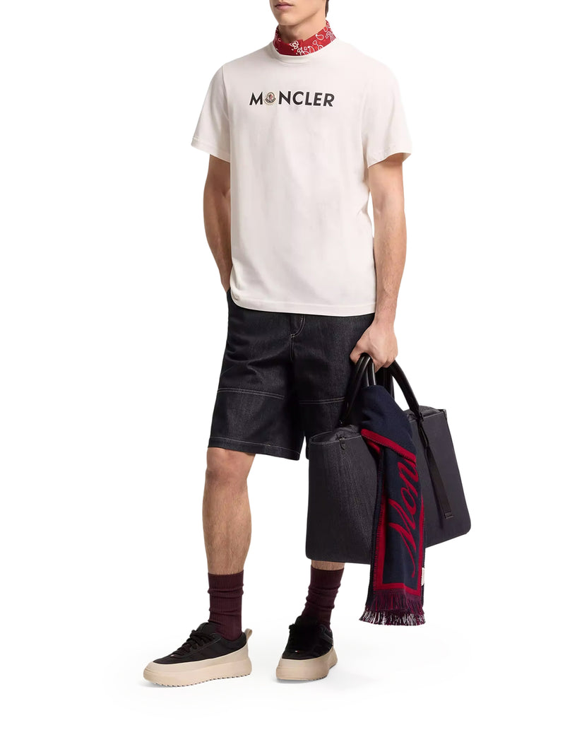 T-SHIRT LOGATA IN COTONE