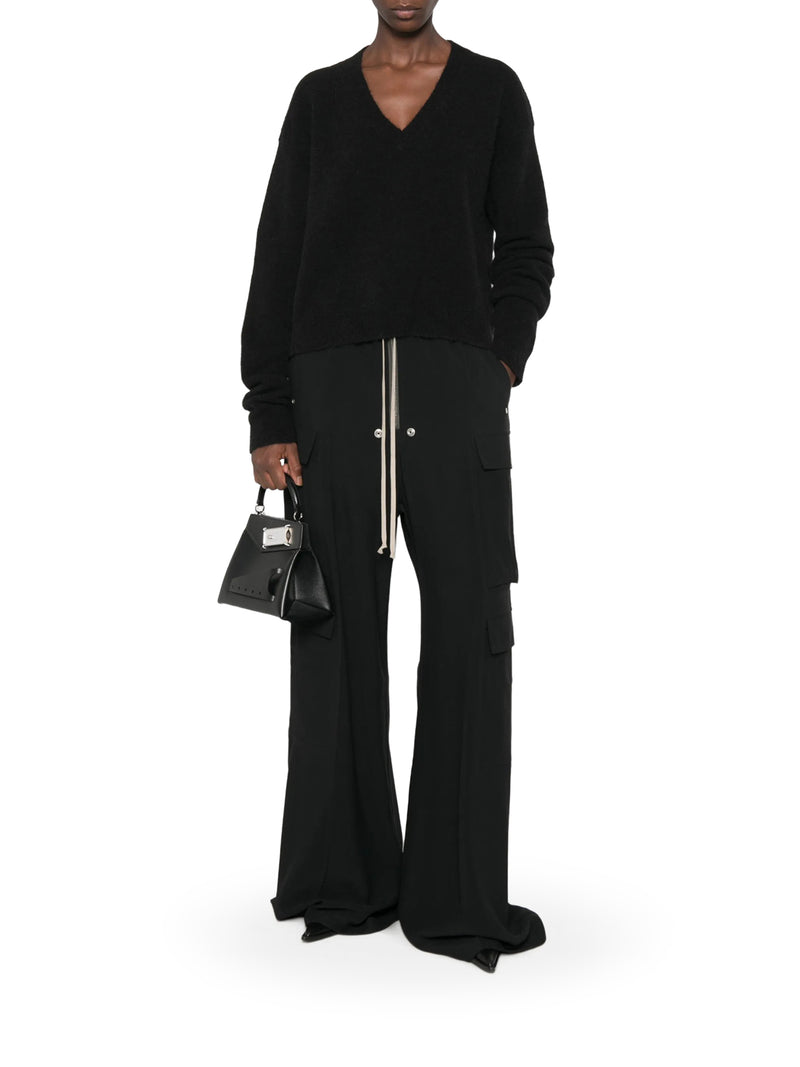 MAGLIONE A MANICHE LUNGHE CON SCOLLO A V