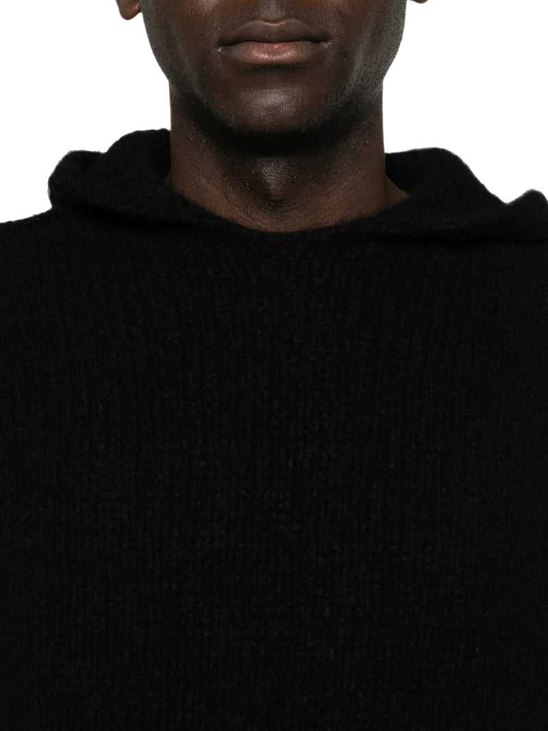 MAGLIA OVERSIZE CON CAPPUCCIO IN MAGLIA MORBIDA