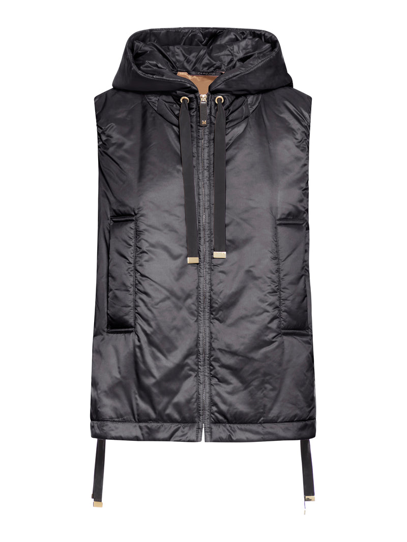 GILET IMBOTTITO CON CAPPUCCIO IN TELA ANTIGOCCIA