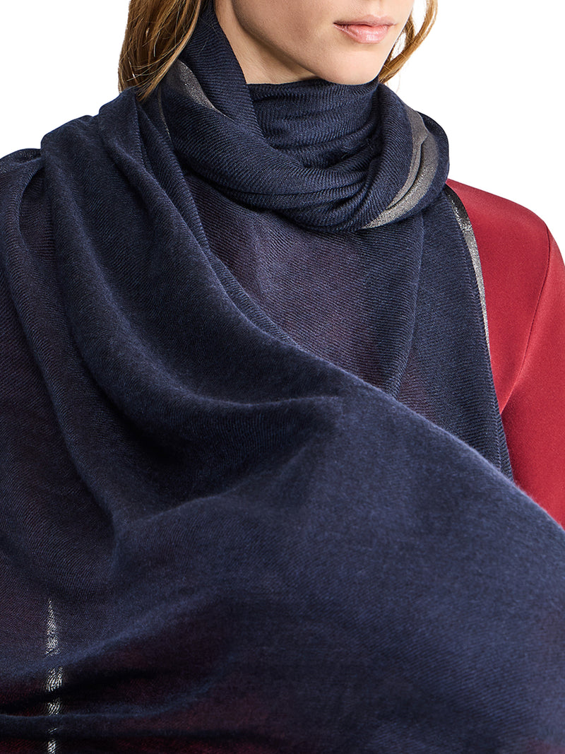 STOLA IN CASHMERE E SETA CON BORDO LUCIDO IN VISCOSA