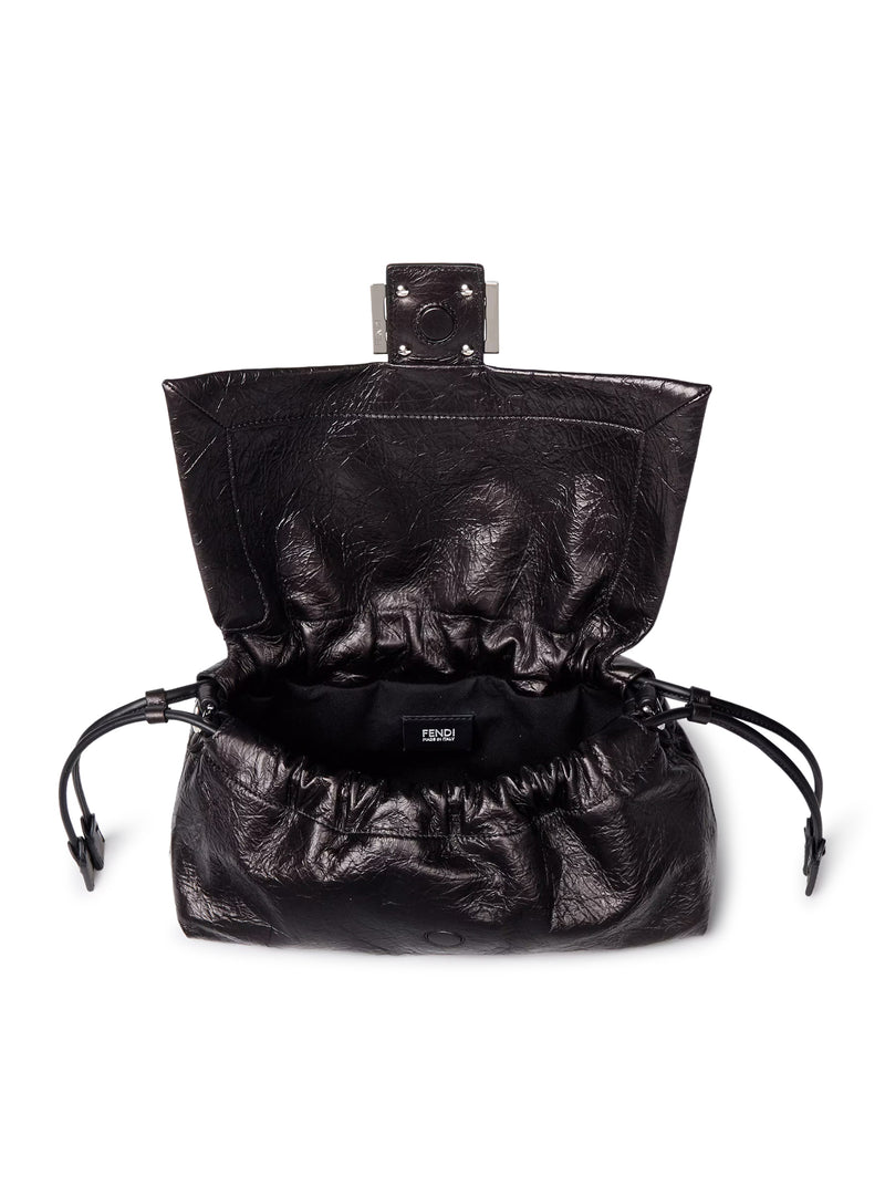BORSA IN PELLE NERA CRACKLED BAGUETTE® SOFT MEDIUM